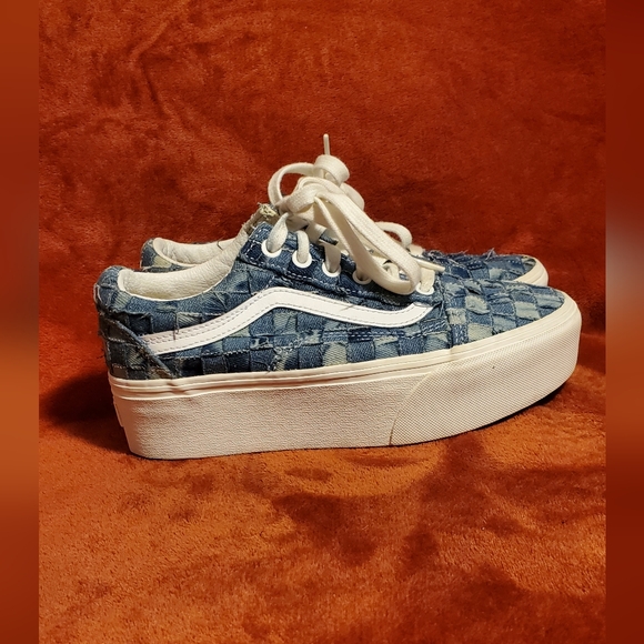 VANS PLATFORM DENIM PATCHWORK SNEAKERS - Picture 2 of 6